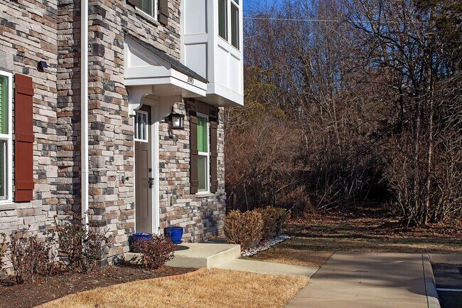 Photo - Move-In Ready End-Unit Townhome in Forest Lakes North