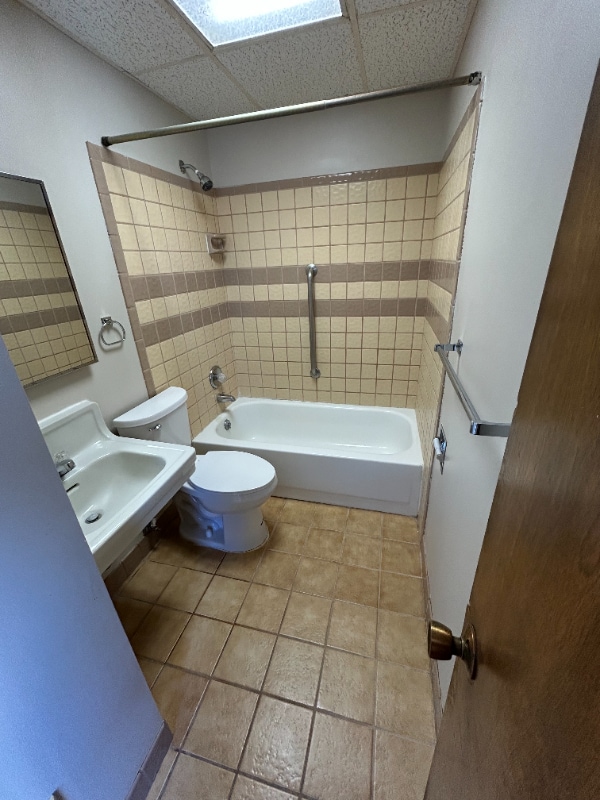 Photo - 57 W Vine St Unidad 205