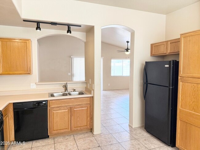 Photo - 16128 W Sherman St