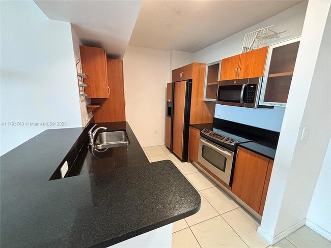 Photo - 2775 NE 187th St Unit 403