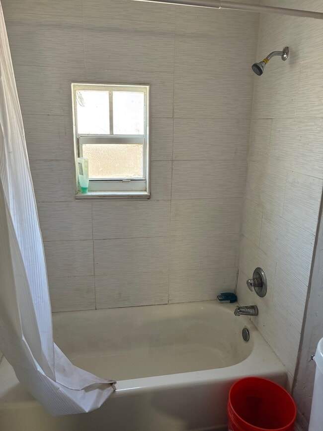 Photo - 4425 NW 23rd Ct