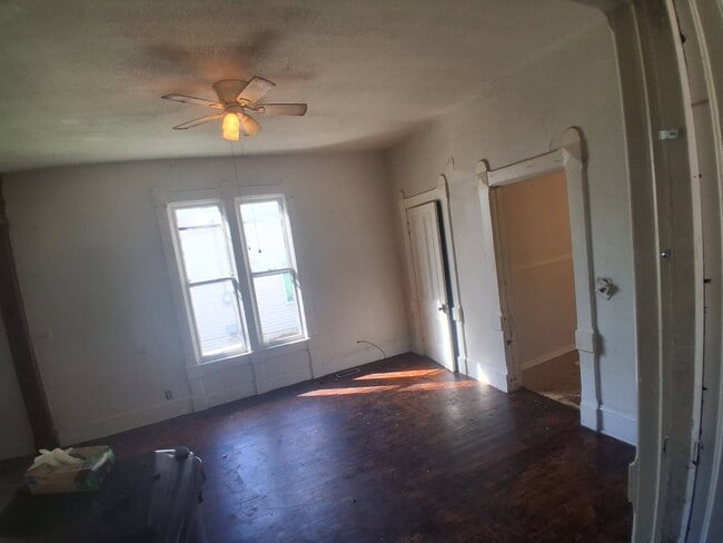 Photo - 1117 NE Glendale Ave