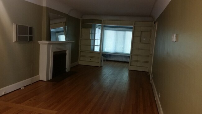 Photo - 822 Hawthorn Ave