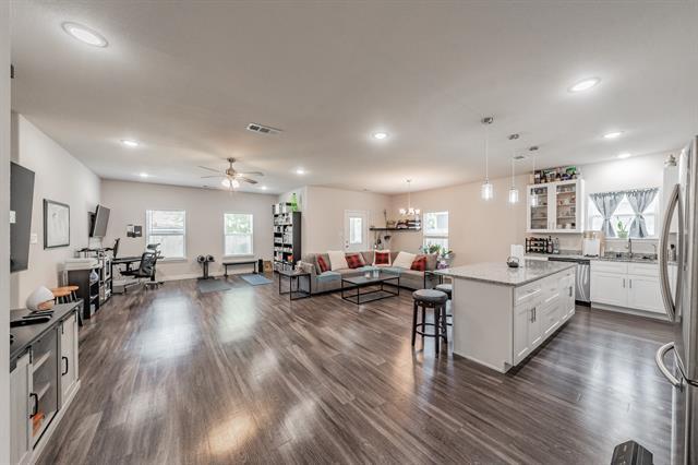 Photo - 3501 Dillard St