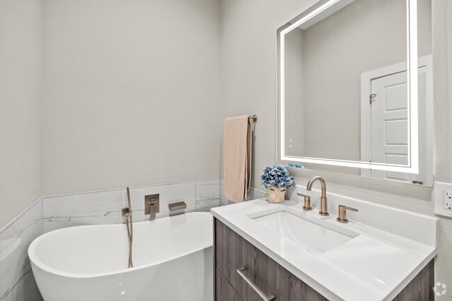 2BR, 2.5BA - 1,200SF - Primary Bathroom