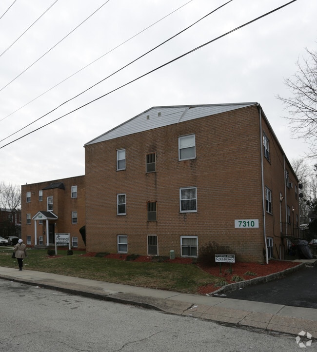 Photo - Crestwood Apartments