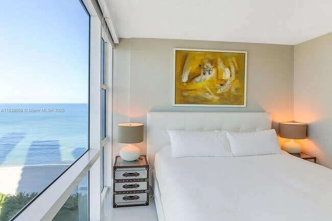 Building Photo - 6801 Collins Ave Unit 1207 Rental