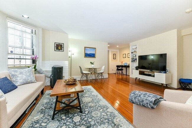 Photo - 49 Beacon St Unit 2