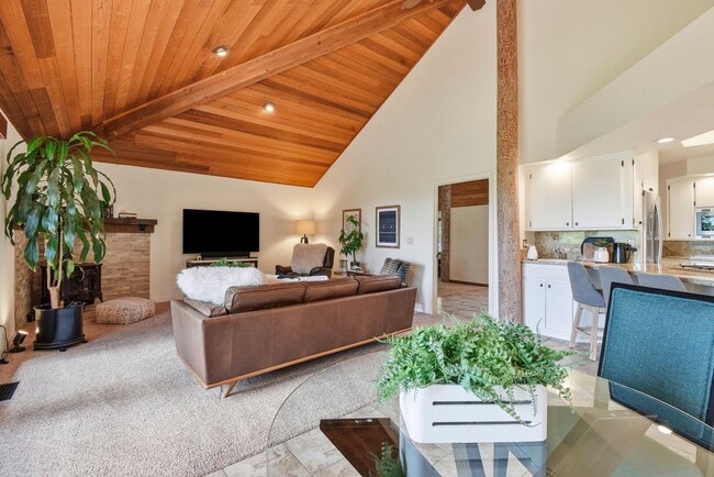 Photo - 4730 Woodcliff Ct