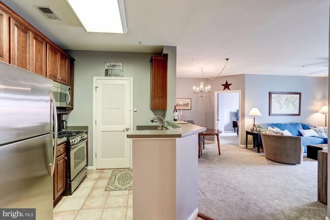 Photo - 21228 McFadden Sq Unit 211