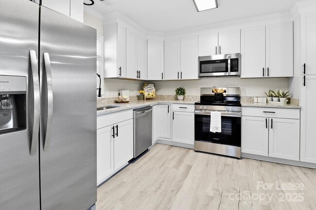 Photo - 7605 Bramblewood Dr