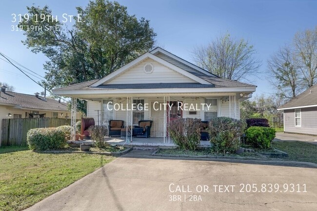 Photo - 319 19th St E