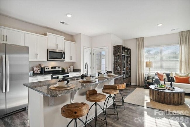 8435 Jane Dr