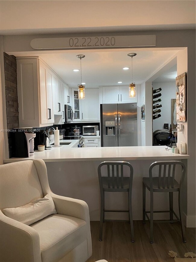 Building Photo - 2201 Brickell Ave Unit 902