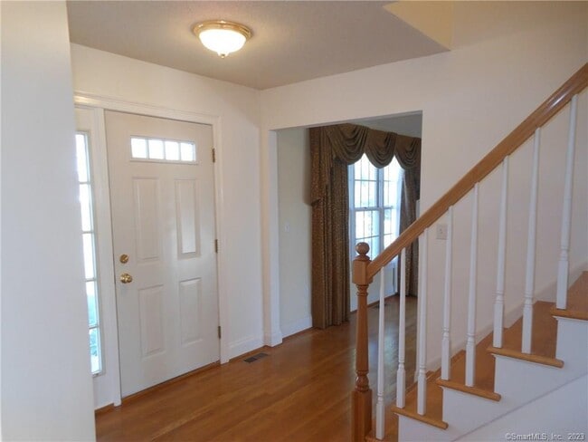 Photo - 29 Skyview Terrace