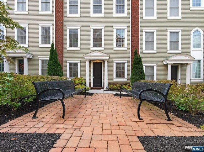 Photo - 23 Roosevelt Dr