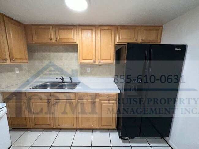 Photo - 432 NW 42 St