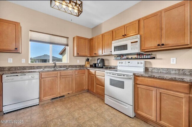 Photo - Great Location - Centrally Located - Quick...