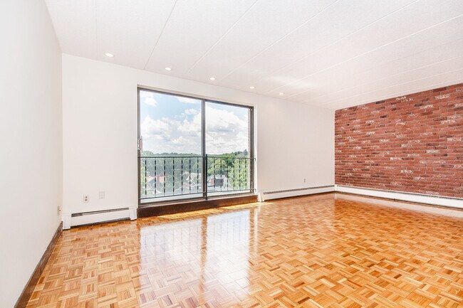 31 Harris St