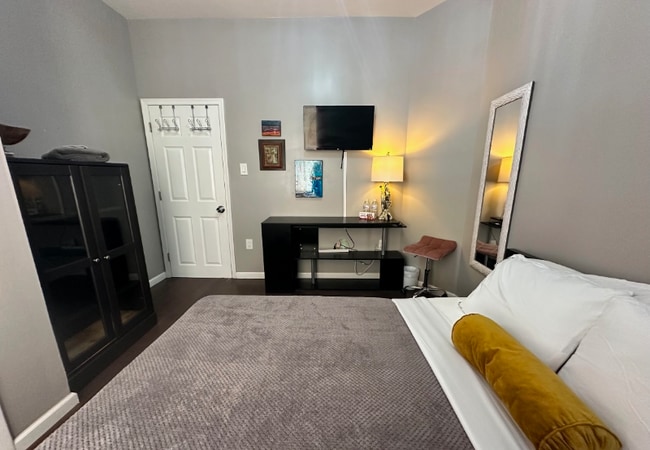 Building Photo - 1839 S 20th St