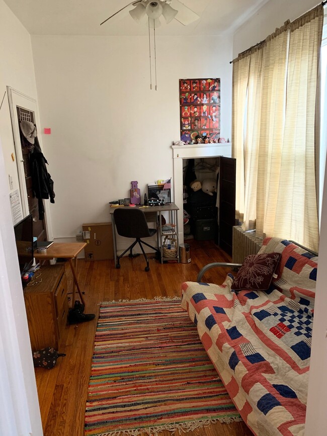 Photo - 86 W State St