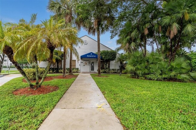 Photo - 711 N Pine Island Rd Unit 410