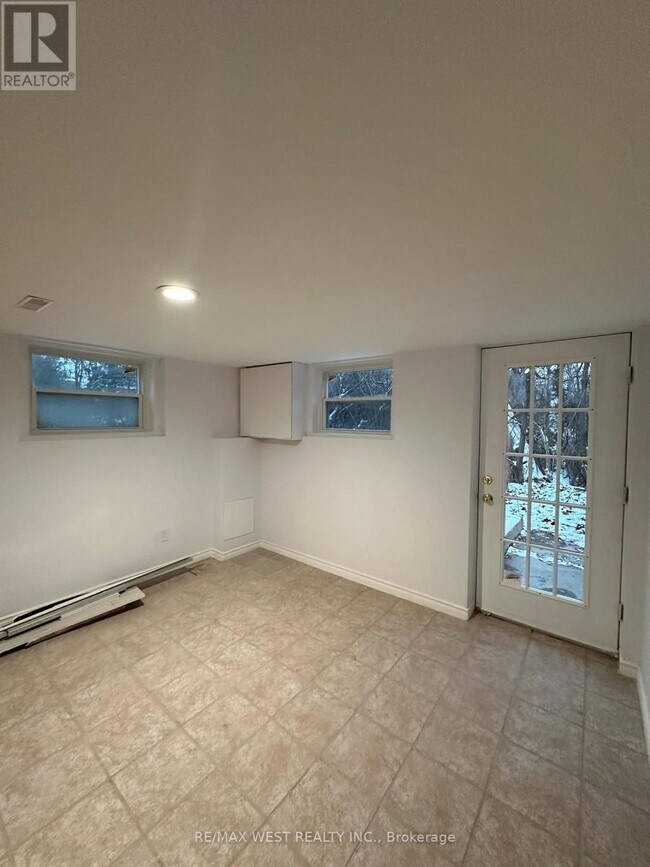 Photo - 6398 Kingston Rd