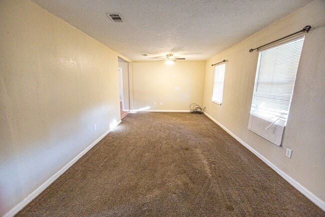 Photo - 3624 Walnut Ave