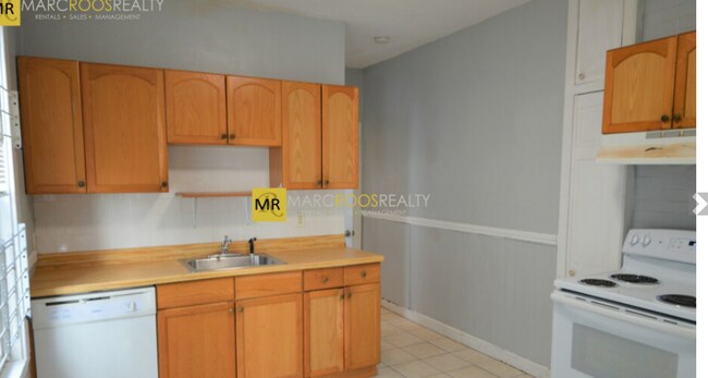 Photo - 31 Chester St Unit 1