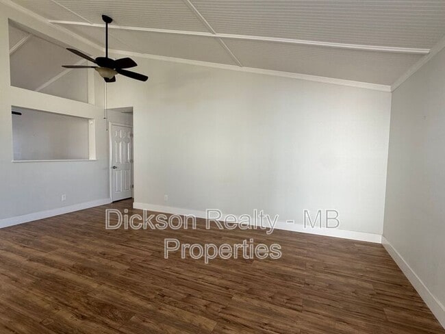 Photo - 994 Wheatland Ct