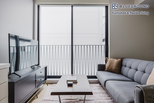 Photo - 200 Mesnager St Unidad SI FL5-ID1240