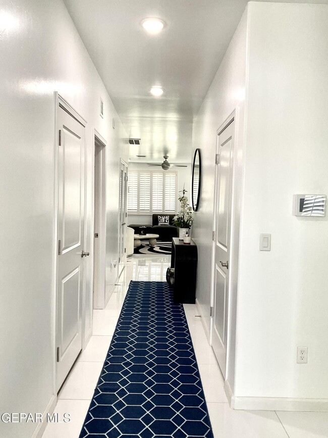 Photo - 8919 Eclipse St