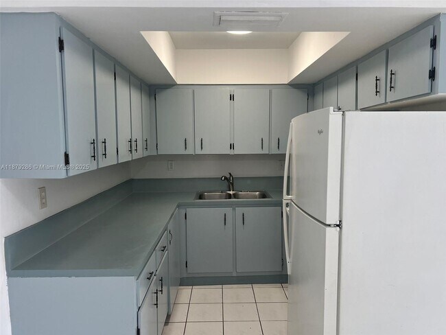 Photo - 5310 NW 22nd St Unidad 5312