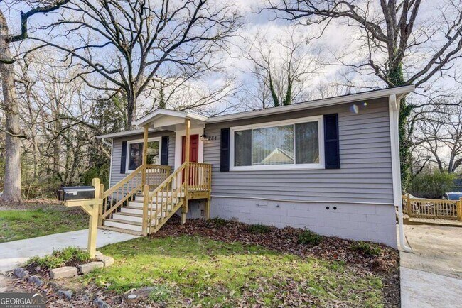 Photo - 284 Barfield Ave SW