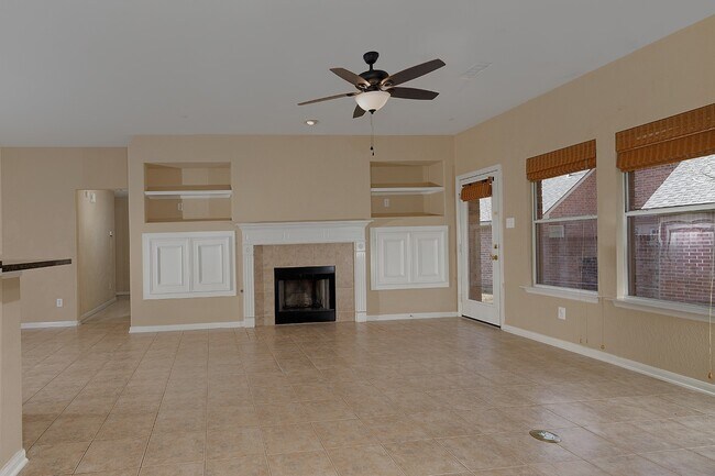 Photo - 78 E Foxbriar Forest Cir