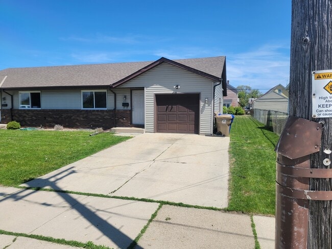 Photo - 5005 26th Ave Townhome
