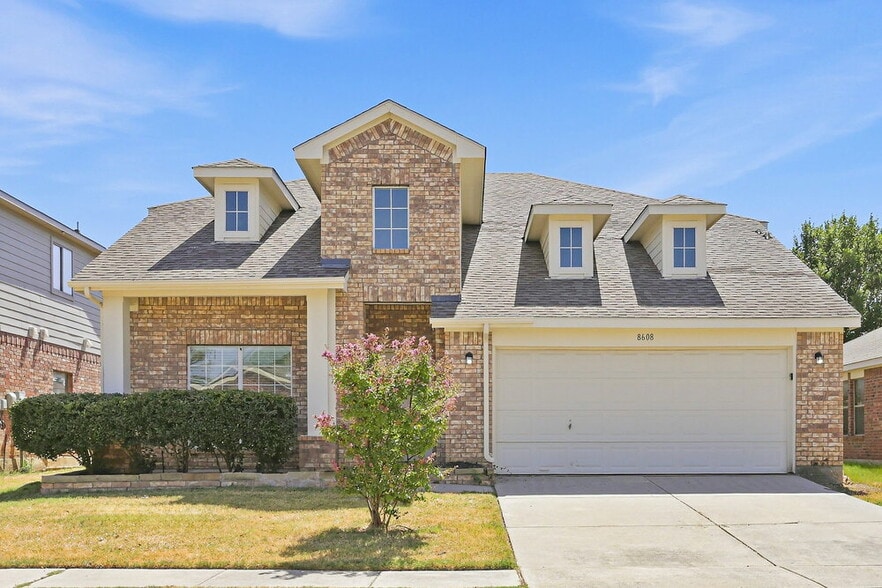 8608 Sagebrush Trail