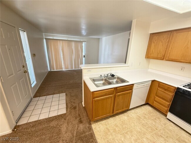 Photo - 3141 Key Largo Dr Unit 201