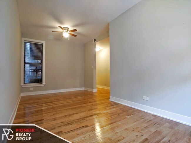 Photo - 635 W Oakdale Ave Unit 627-1