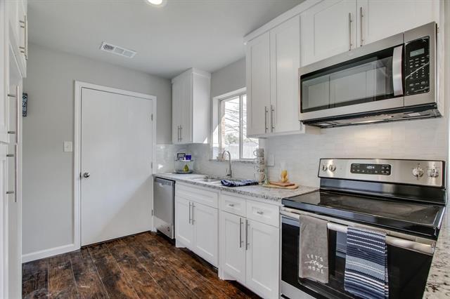 Photo - 1704 Sherrye Dr