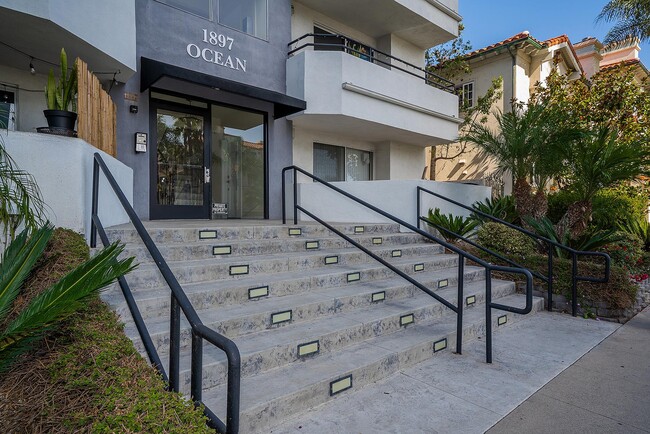 Ocean Elements at Alamitos Beach Apartments