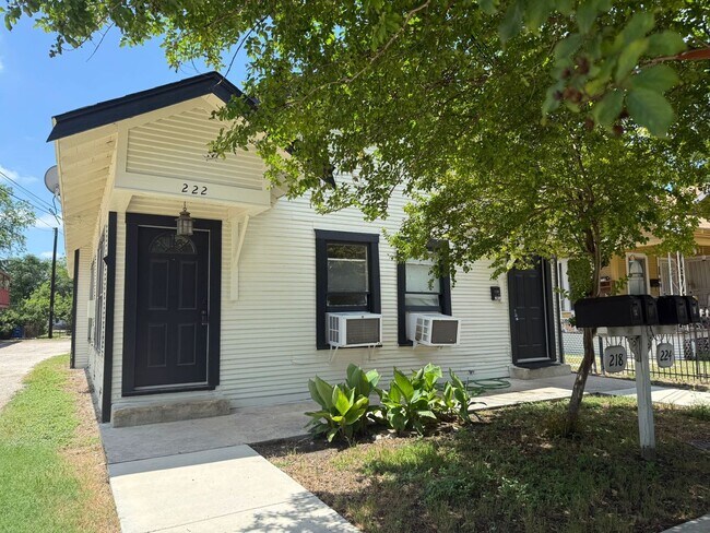 Photo - 222 Lowell St