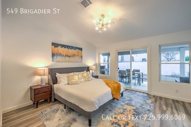 Photo - 549 Brigadier St