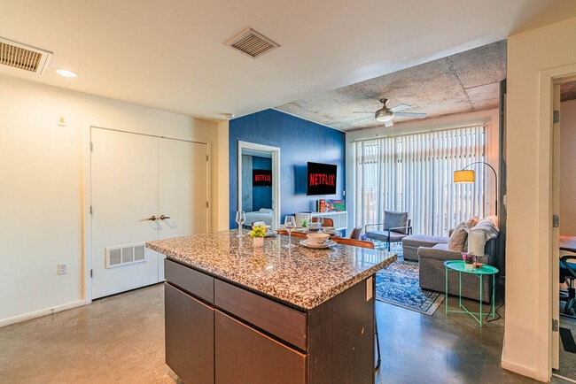 Photo - 333 E Roosevelt St Unidad ID1263038P