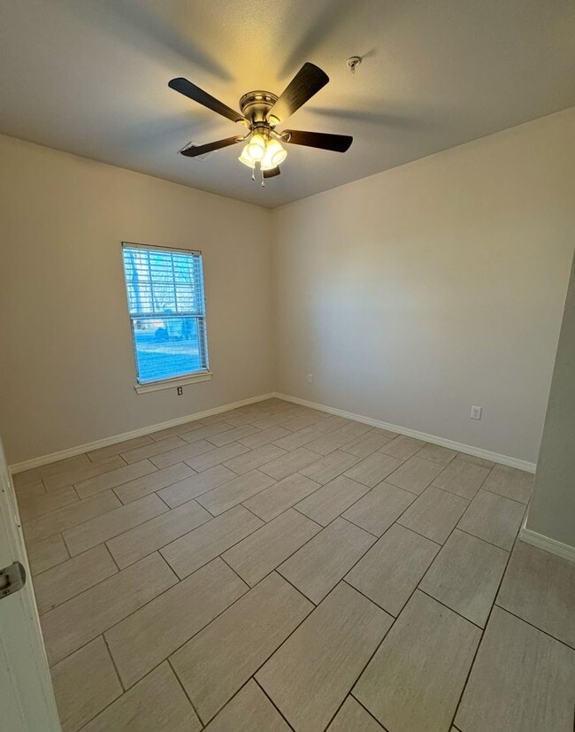 Photo - 401 S Davis Ave Unit 401