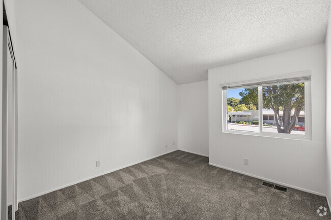 2BR, 2BA - 1,240SF - Bedroom - Ashwood Gardens