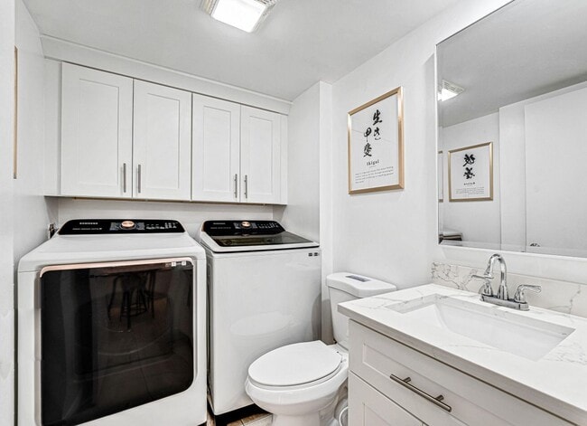 Photo - 2439 24th Way Unidad 2439