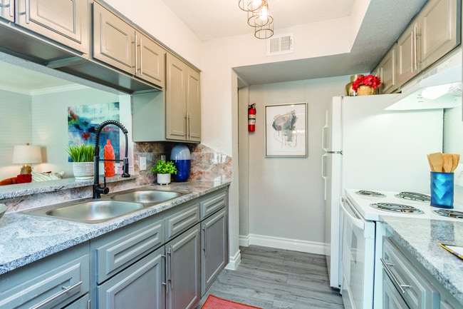 Photo - Casa Verde Apartments