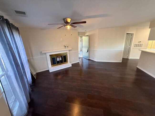 Photo - Beautiful Condo minutes from Uptown Charlotte