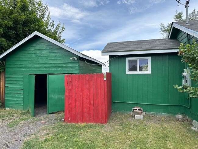 Photo - 4831 Frieda Ave